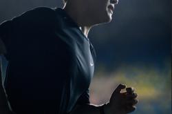  Uzi迎来十五赛季高光表现，湖人球迷沸腾！